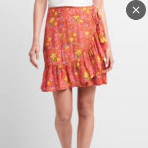 Gap size Med vintage floral wrap skirt Pockets Tie Belt NWT